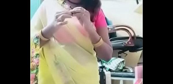  Swathi naidu sexy in yellow saree